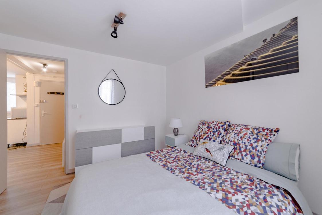 Bijoux Central Aparthotel ลิมอจส์ ภายนอก รูปภาพ
